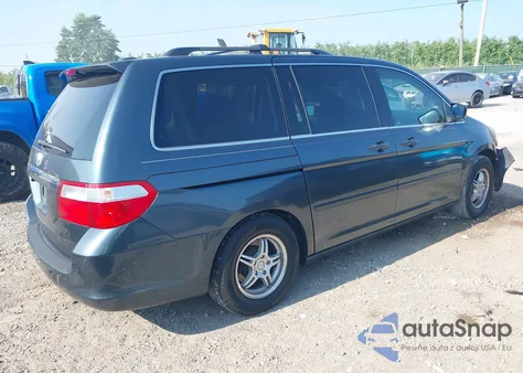 2006 Honda Odyssey Touring z USA, uszkodzony, nr VIN 5FNRL38876B102013